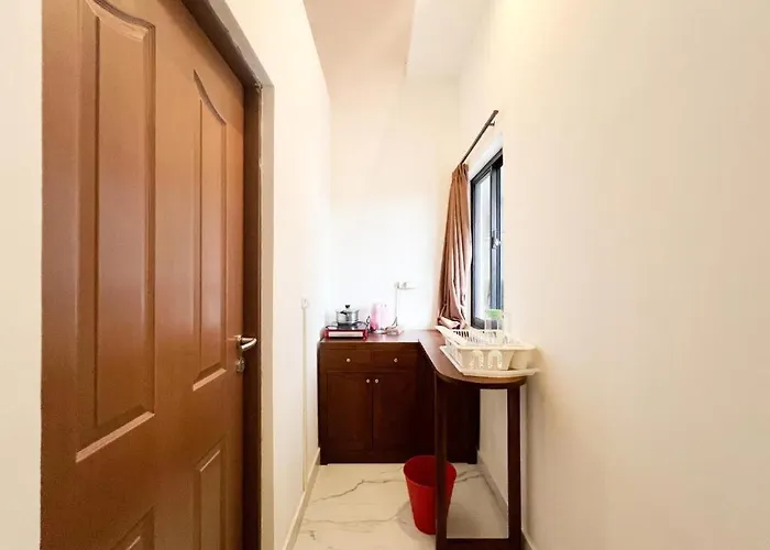 Allena Living At *